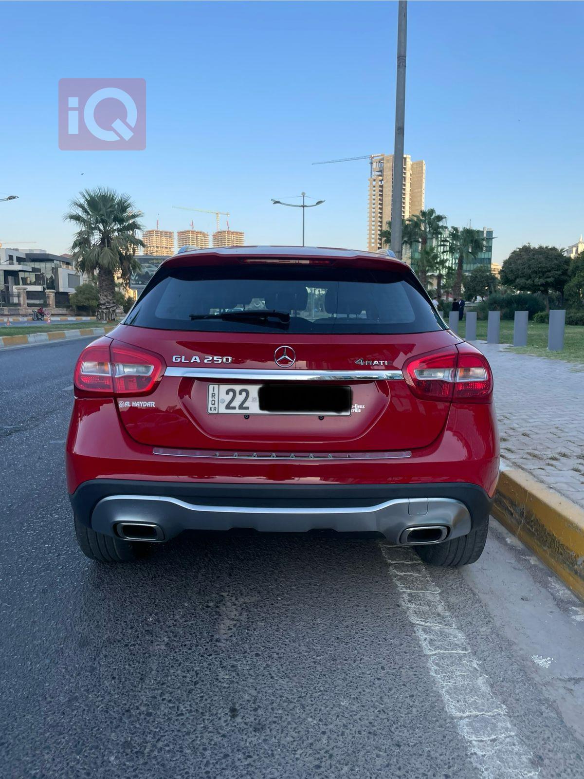 Mercedes-Benz GLA